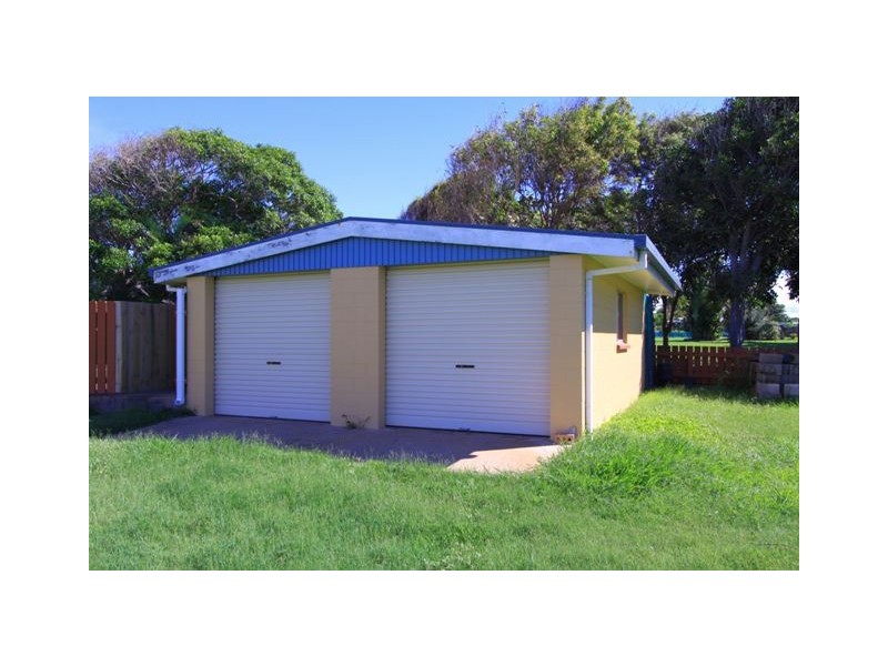 89 Sea Esplanade, Burnett Heads QLD 4670