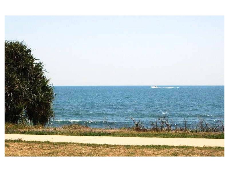 89 Sea Esplanade, Burnett Heads QLD 4670
