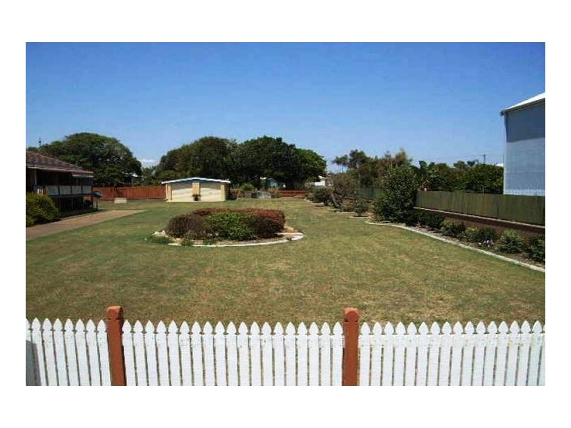89 Sea Esplanade, Burnett Heads QLD 4670