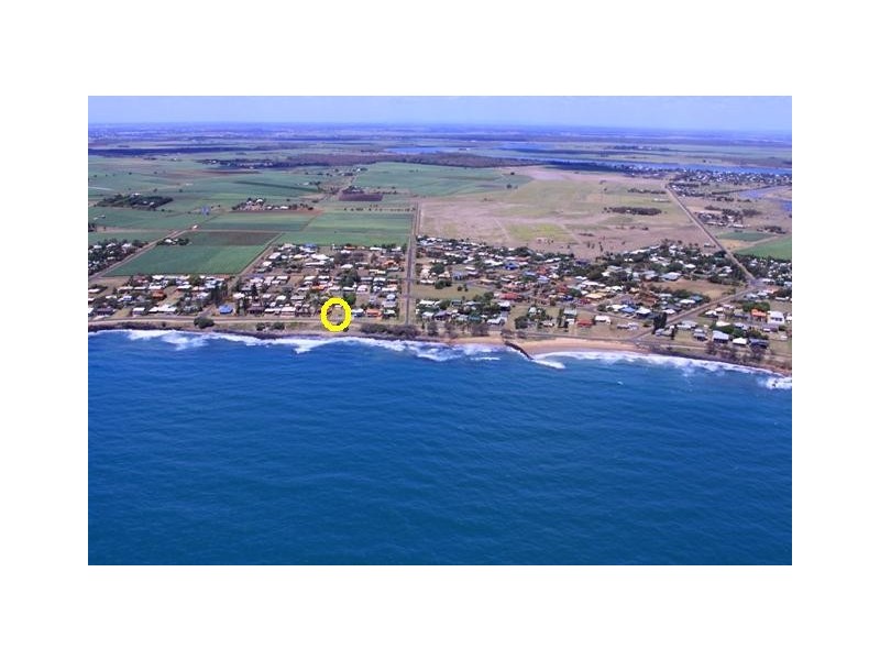 89 Sea Esplanade, Burnett Heads QLD 4670