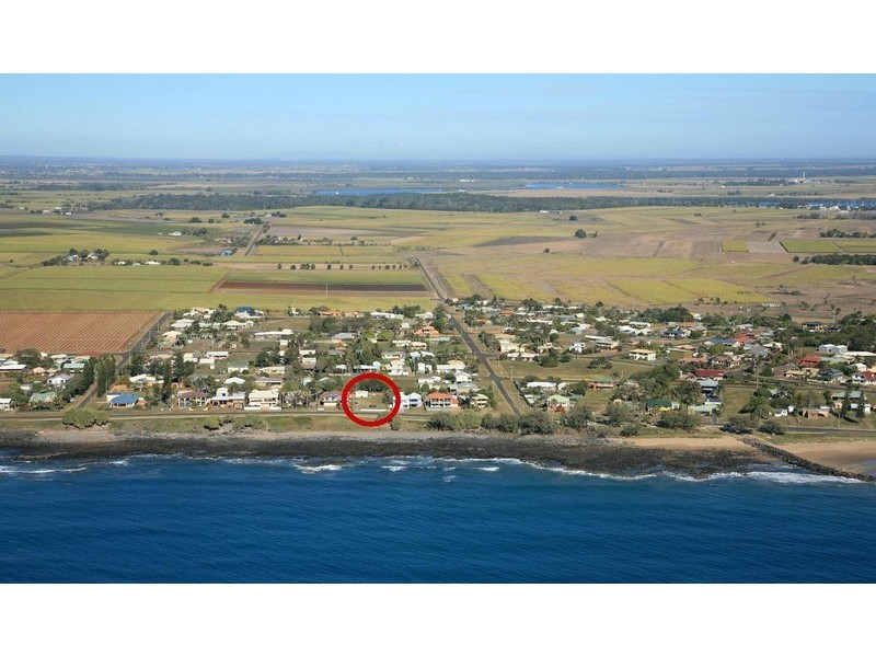 89 Sea Esplanade, Burnett Heads QLD 4670