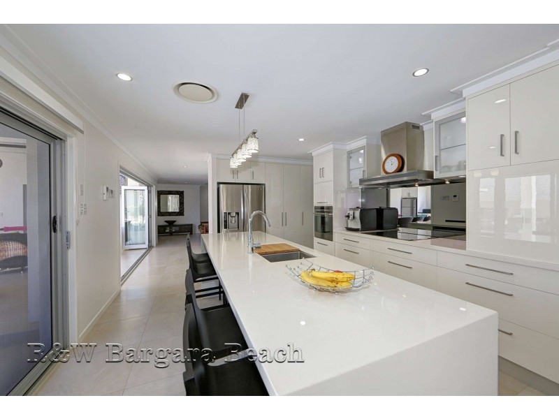 15 Dooley Street, Bargara QLD 4670