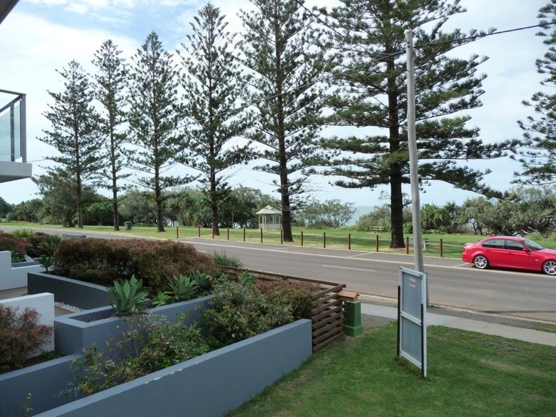 93 Esplanade, Bargara QLD 4670