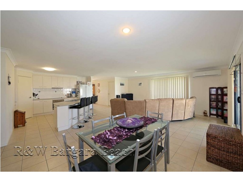 4 Betty Close, Coral Cove QLD 4670