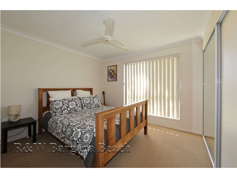 4 Betty Close, Coral Cove QLD 4670