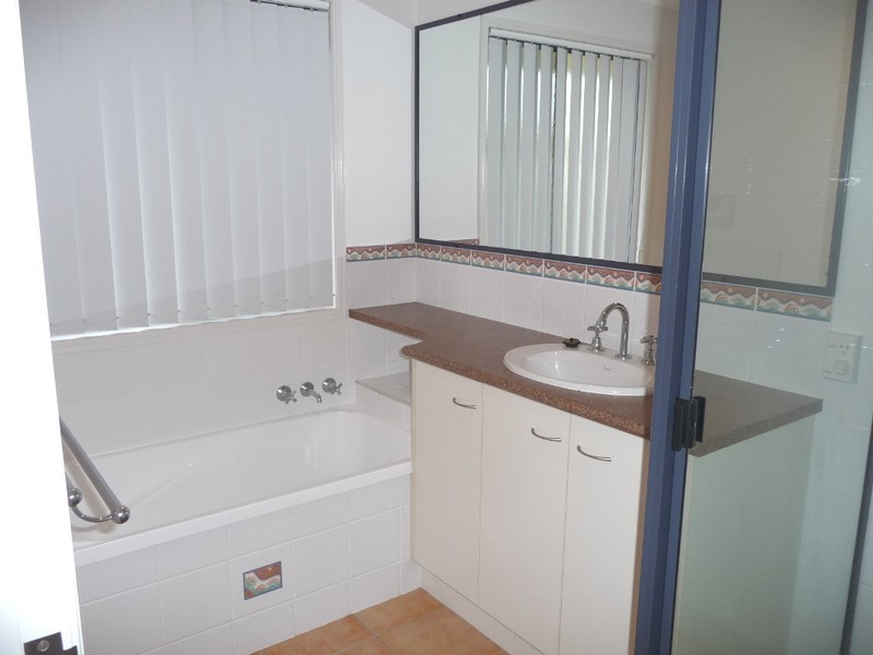 124 Clearview Avenue, Bundaberg QLD 4670