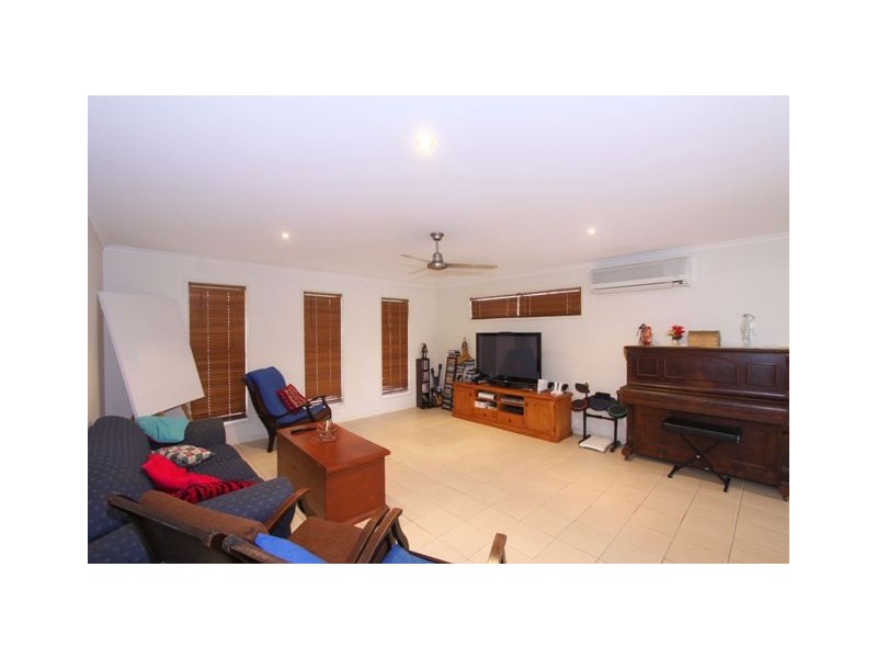 6 Cedar Street, Innes Park QLD 4670