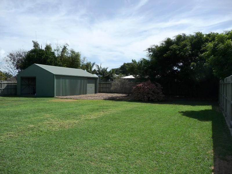 11 Schleger Street, Burnett Heads QLD 4670