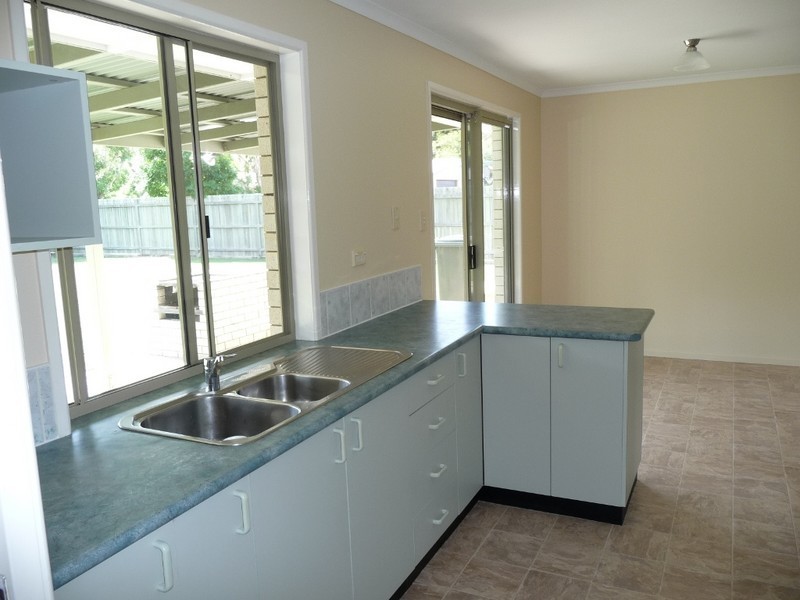 11 Schleger Street, Burnett Heads QLD 4670