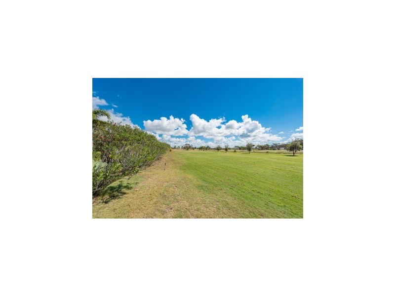 25 Chantelle Circuit, Coral Cove QLD 4670