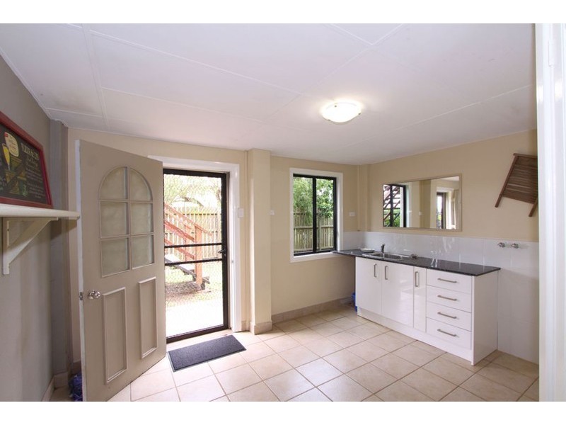 150 Windermere Road, Qunaba QLD 4670