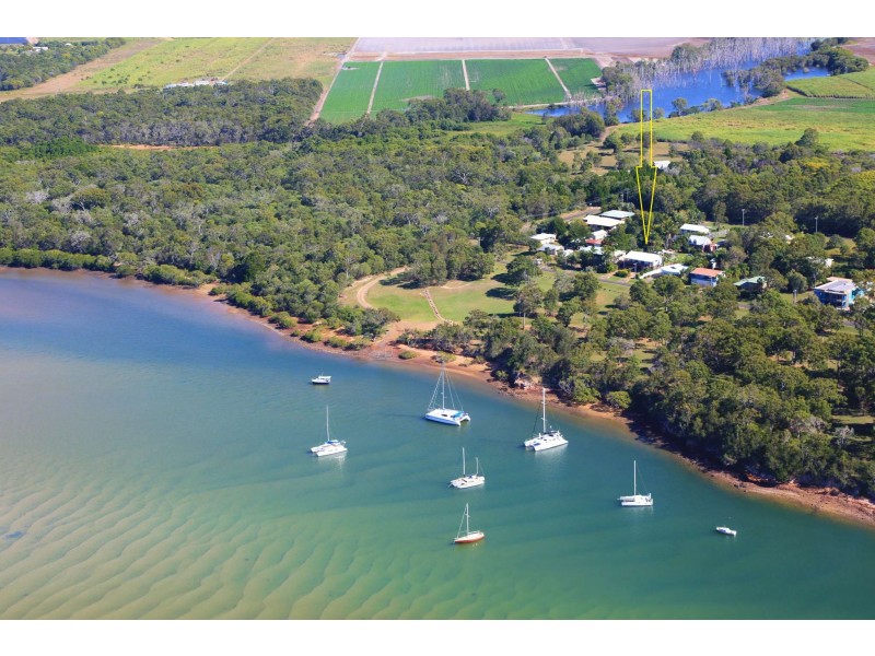 61 McIntosh Avenue, Elliott Heads QLD 4670