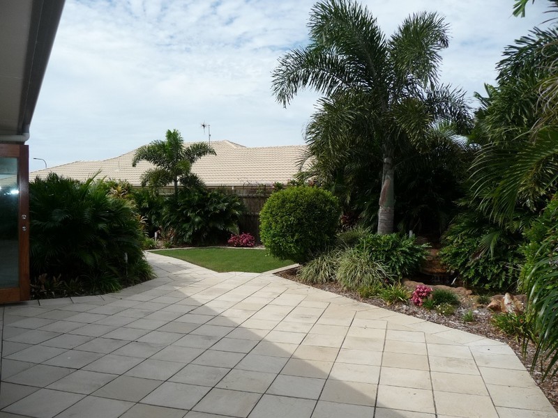 11 Sundance Place, Bargara QLD 4670