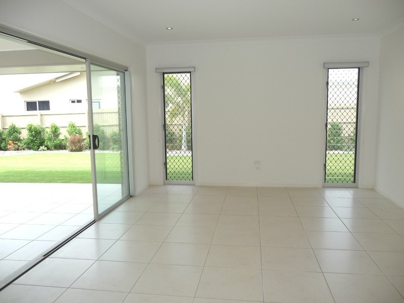 8 Chantilly Street, Bargara QLD 4670