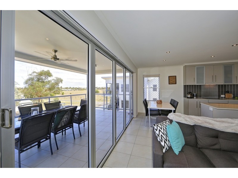 Unit 10, Beach Break, 6 McDougall Street, Bargara QLD 4670