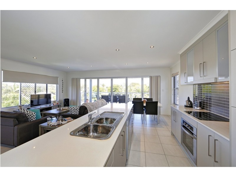 Unit 10, Beach Break, 6 McDougall Street, Bargara QLD 4670