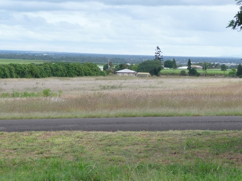 9 Hummock Road, Qunaba QLD 4670