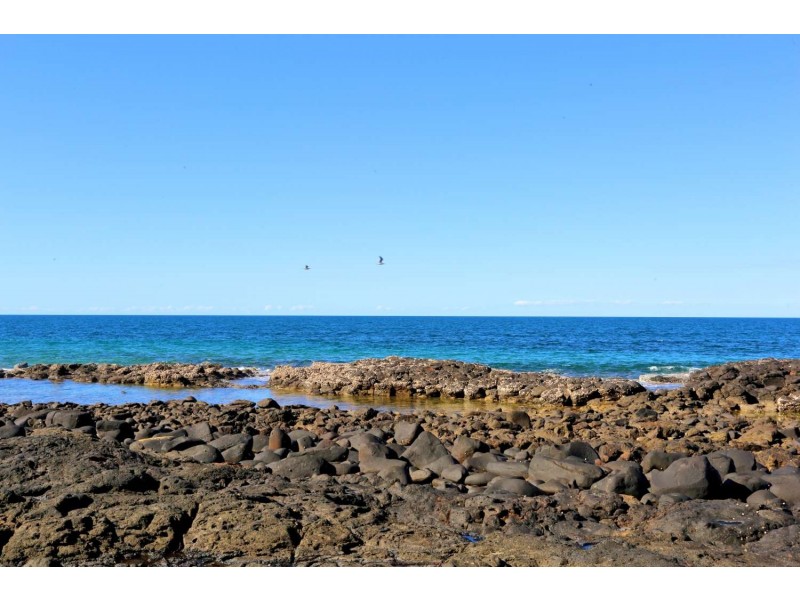 48 Barolin Esplanade, Coral Cove QLD 4670