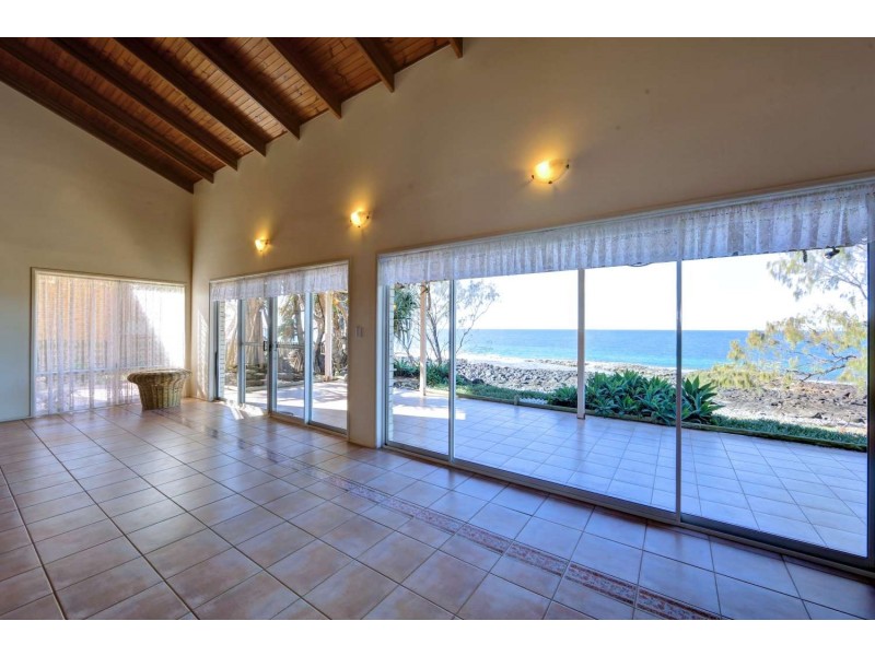 48 Barolin Esplanade, Coral Cove QLD 4670