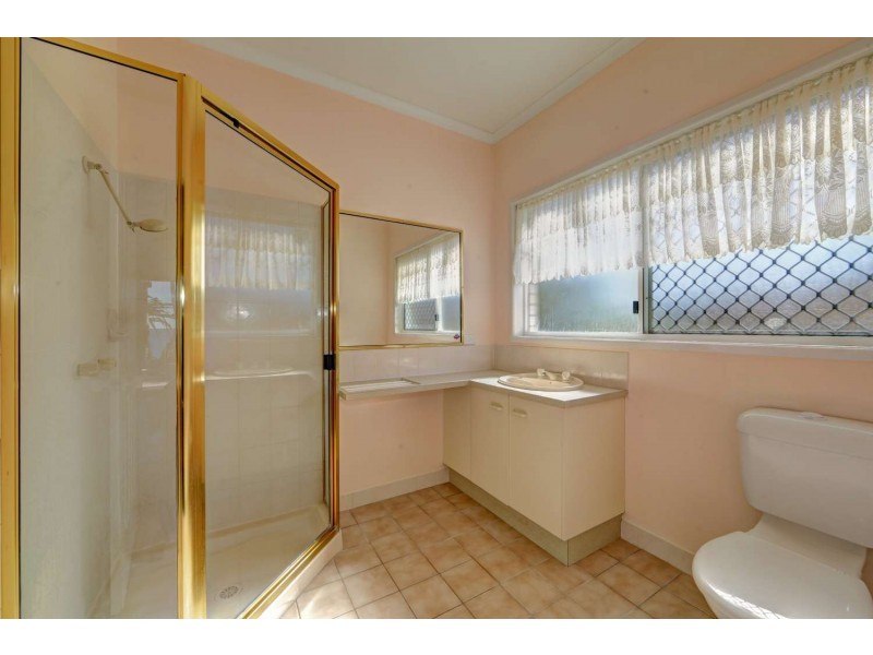 48 Barolin Esplanade, Coral Cove QLD 4670