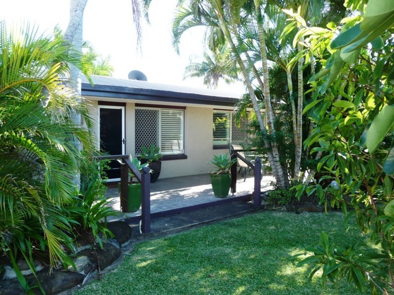 51 Croft Street, Bargara QLD 4670