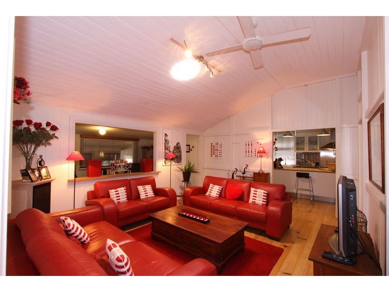 12 Kleins Road, Bundaberg South QLD 4670