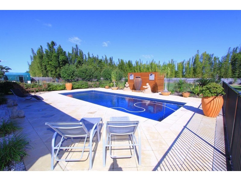 12 Kleins Road, Bundaberg South QLD 4670