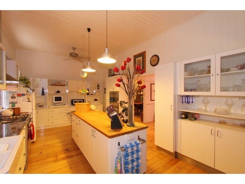 12 Kleins Road, Bundaberg South QLD 4670