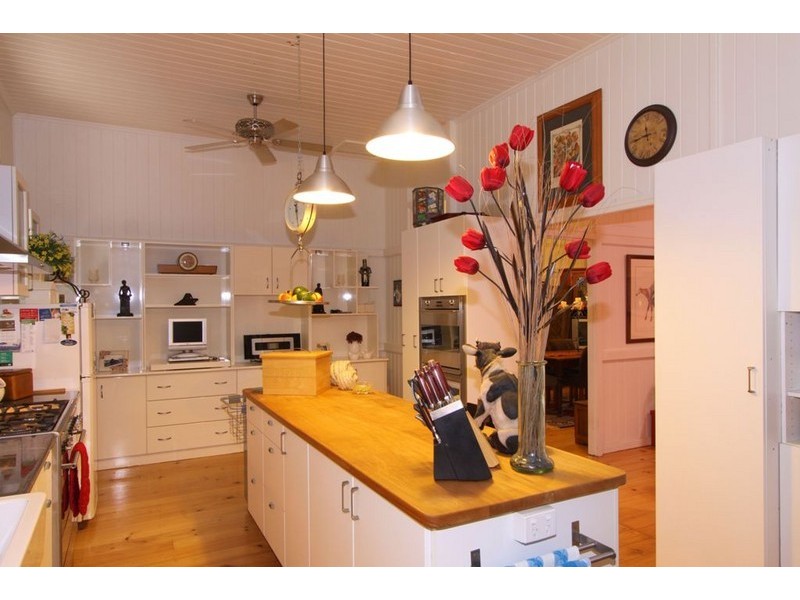 12 Kleins Road, Bundaberg South QLD 4670