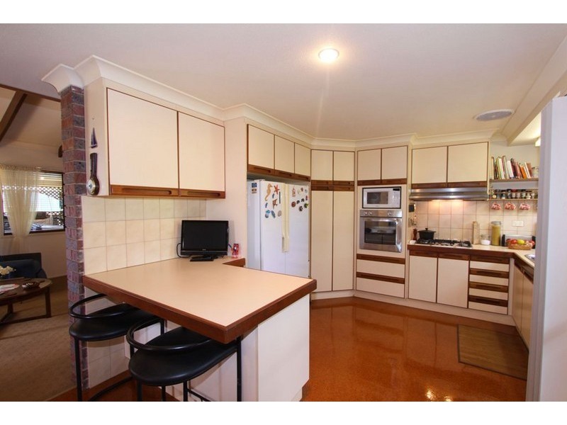 18 Barellan Parade (THE HUMMOCK), Qunaba QLD 4670
