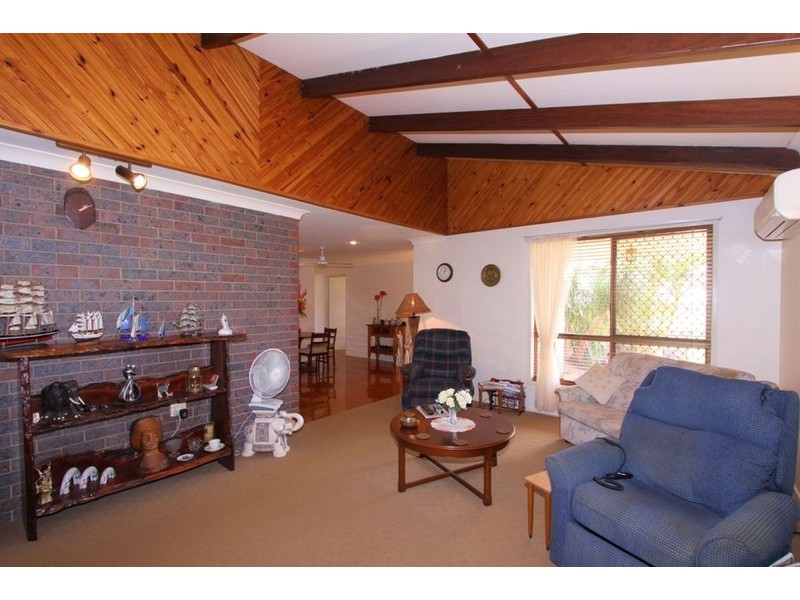 18 Barellan Parade (THE HUMMOCK), Qunaba QLD 4670