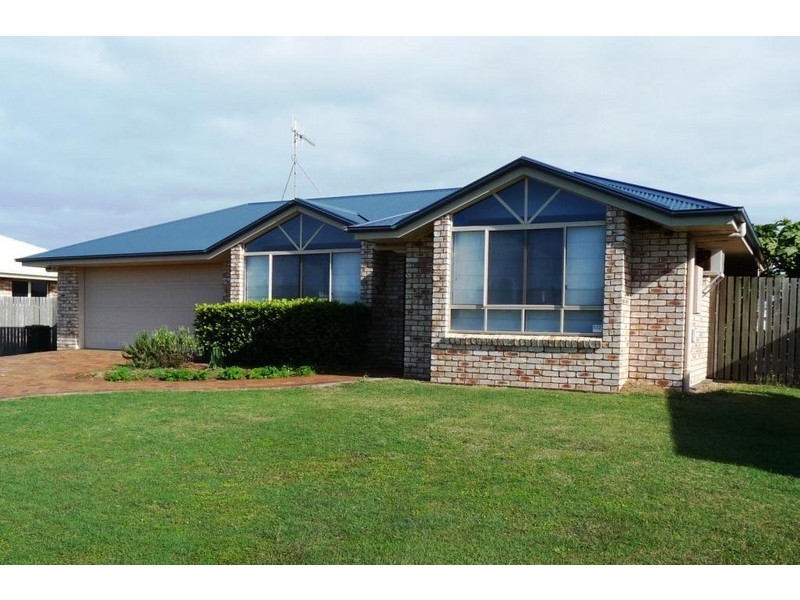 13 Peggy Drive, Coral Cove QLD 4670