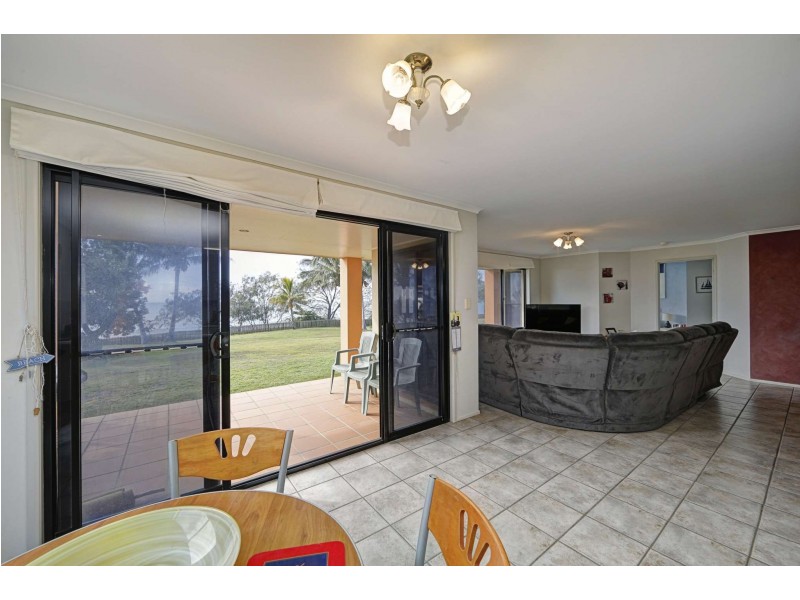 Villa 2, Chantelle Circuit, Coral Cove QLD 4670