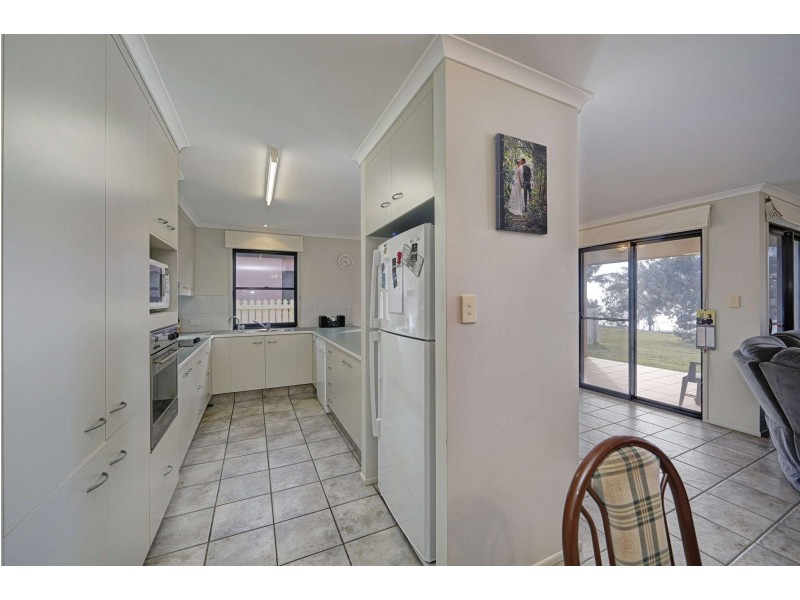 Villa 2, Chantelle Circuit, Coral Cove QLD 4670
