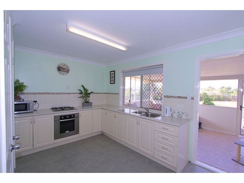 6 Tori Place, Innes Park QLD 4670