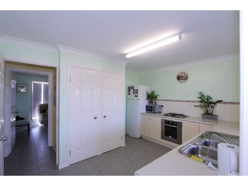 6 Tori Place, Innes Park QLD 4670