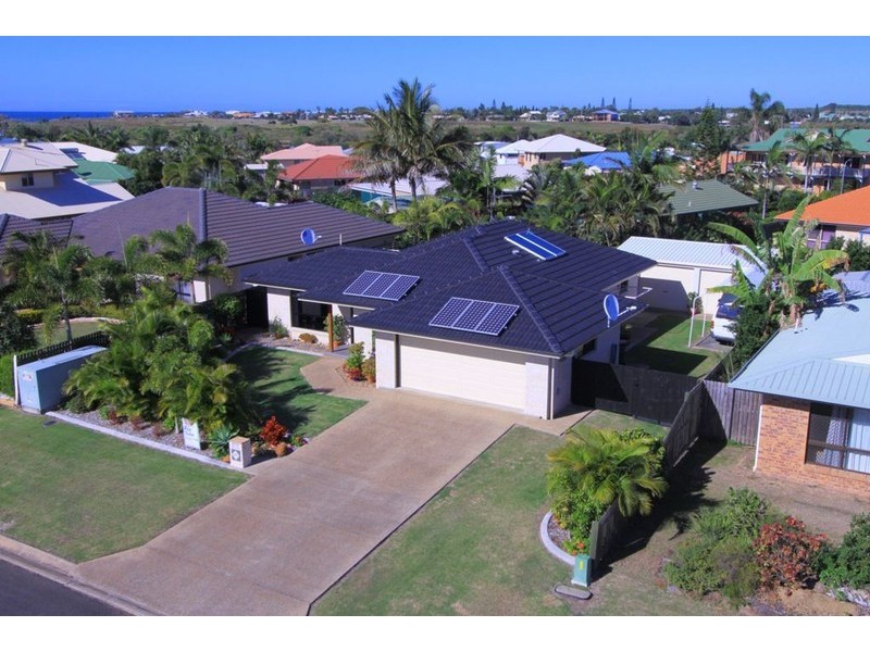 25 Shoreline Crescent, Bargara QLD 4670
