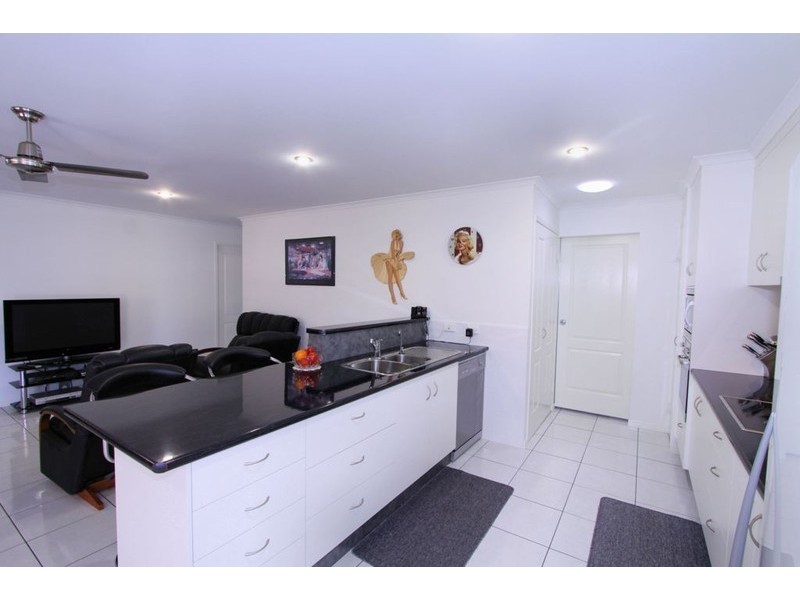 25 Shoreline Crescent, Bargara QLD 4670