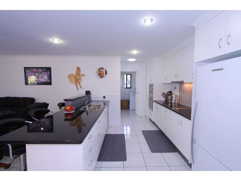 25 Shoreline Crescent, Bargara QLD 4670