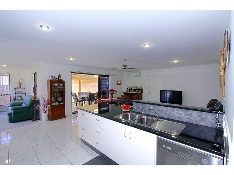 25 Shoreline Crescent, Bargara QLD 4670
