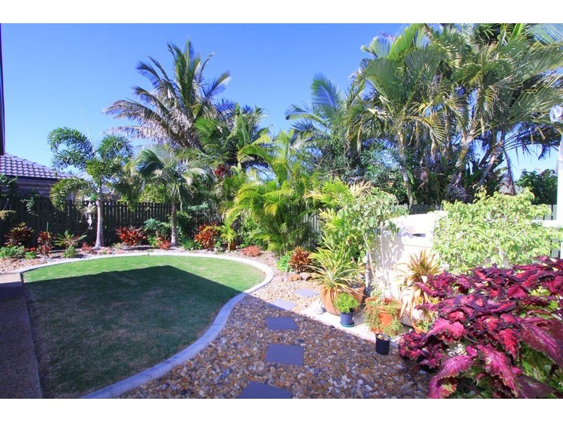 25 Shoreline Crescent, Bargara QLD 4670