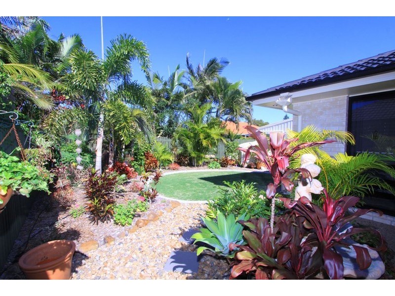 25 Shoreline Crescent, Bargara QLD 4670