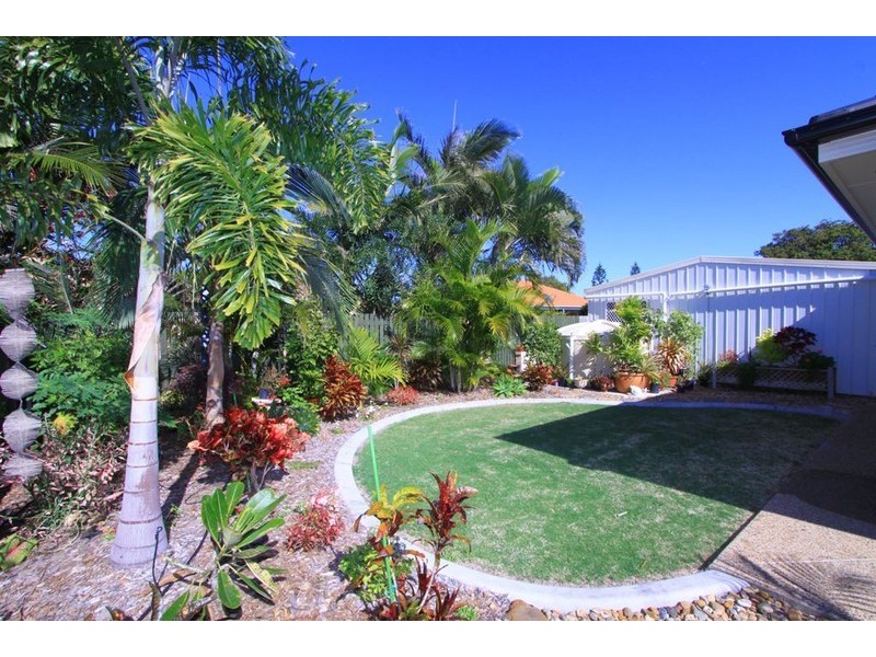 25 Shoreline Crescent, Bargara QLD 4670