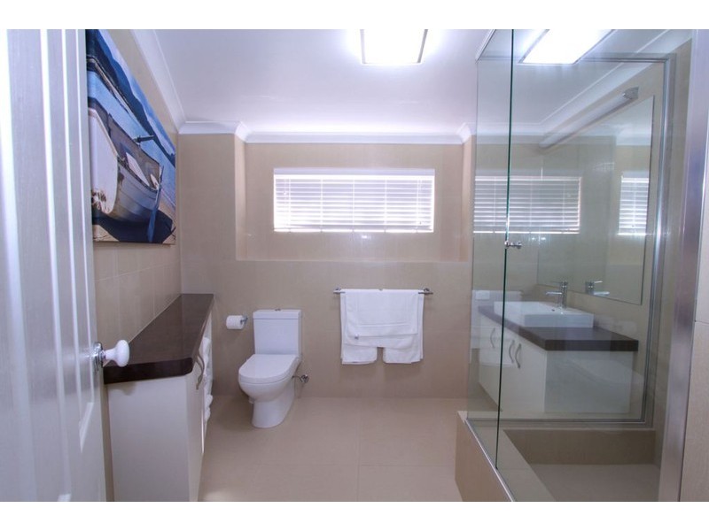 Unit 4 8 Miller Street (The Waves), Bargara QLD 4670