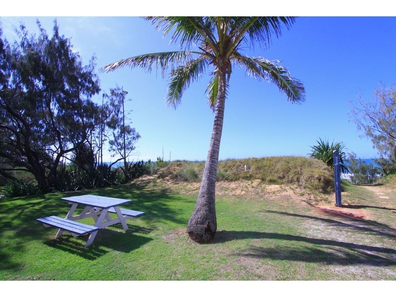 Unit 4 8 Miller Street (The Waves), Bargara QLD 4670