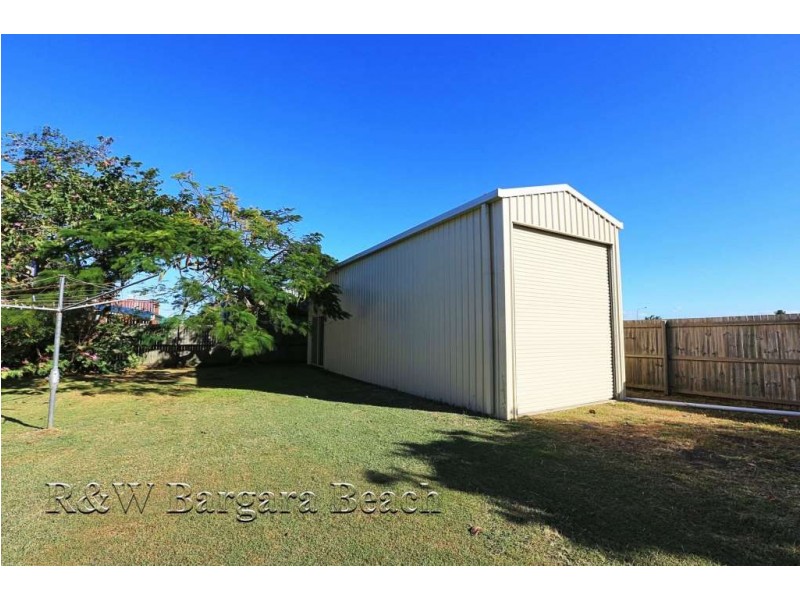 1 Esplanade, Innes Park QLD 4670