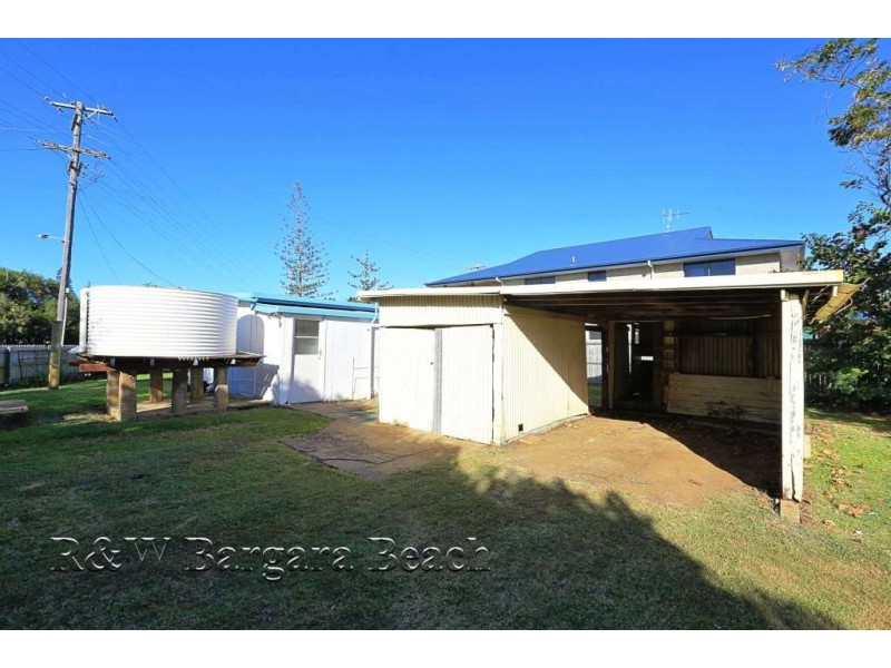 1 Esplanade, Innes Park QLD 4670