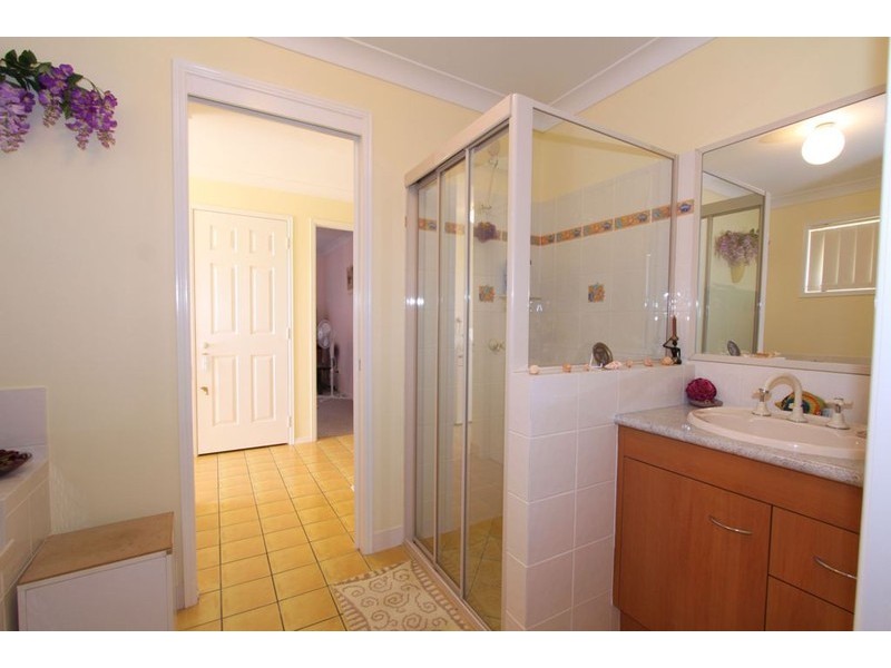 7 Shoreline Crescent, Bargara QLD 4670