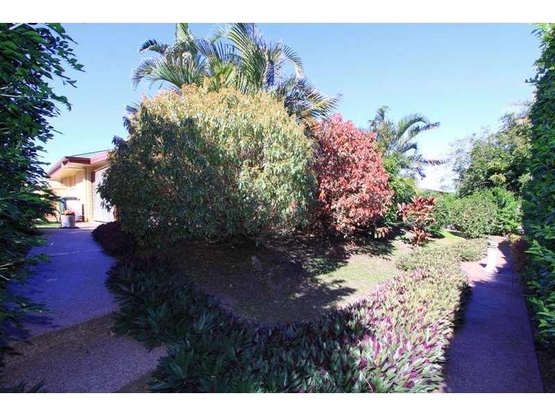 7 Shoreline Crescent, Bargara QLD 4670