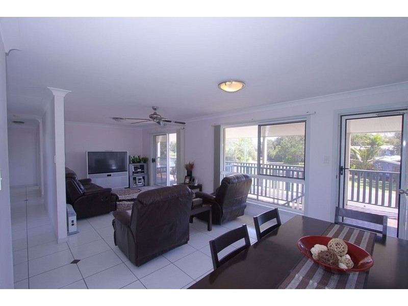 2 Foreshore Parade, Bargara QLD 4670